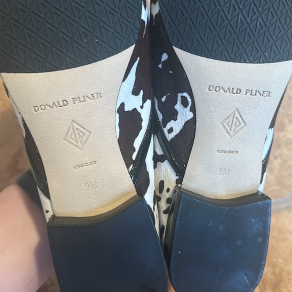 Donald J. Pliner Black and White Loafers Slip-Ons - Picture 3 of 6